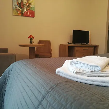 Hills Apartment *