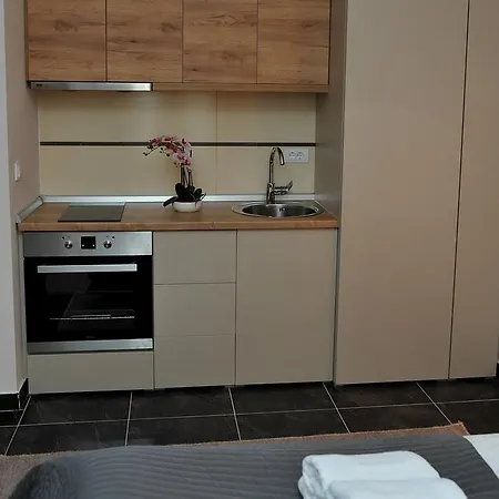 Hills Apartment *